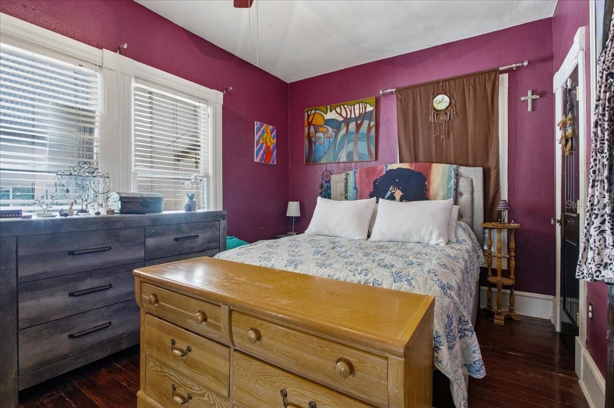 Image 6 of 22 For 919 26th Avenue