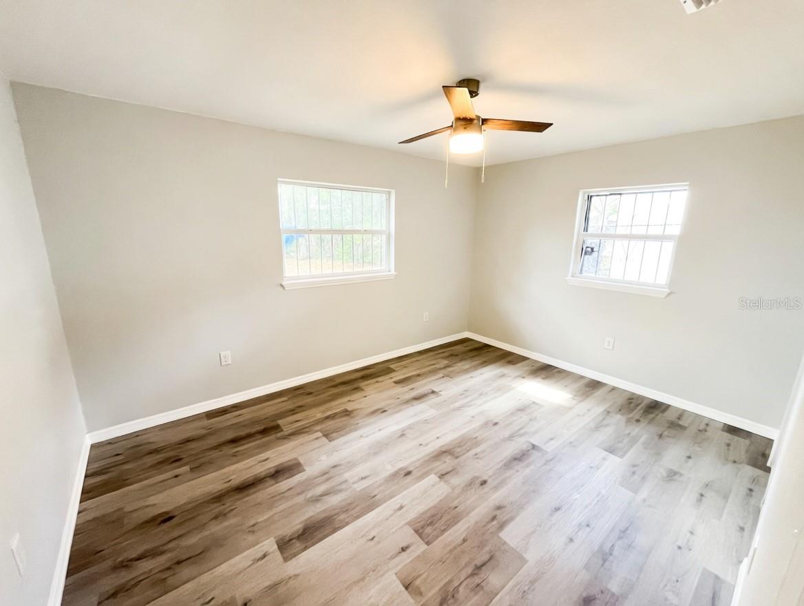 Image 10 of 28 For 2865 Barton Place