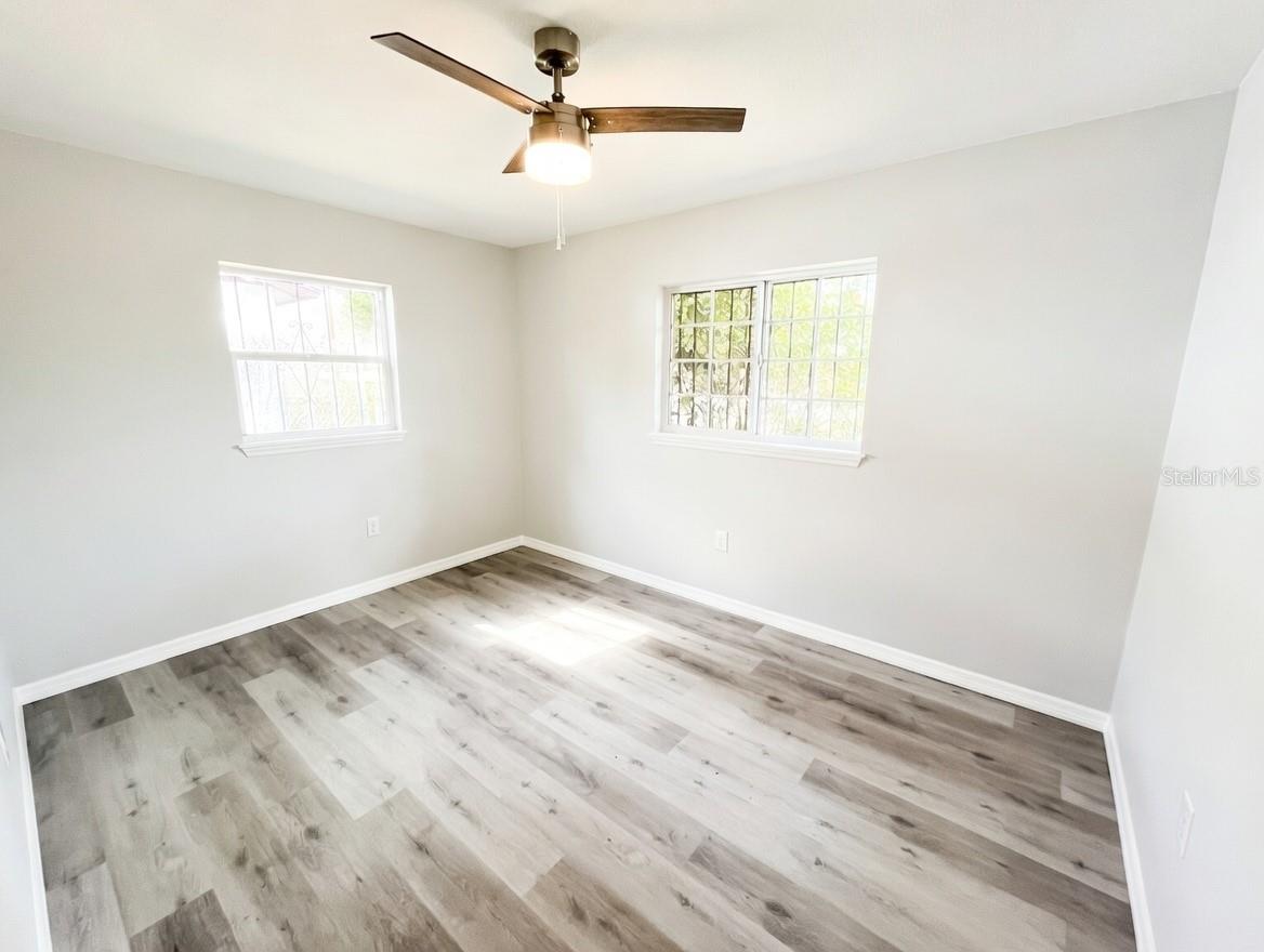 Image 11 of 28 For 2865 Barton Place