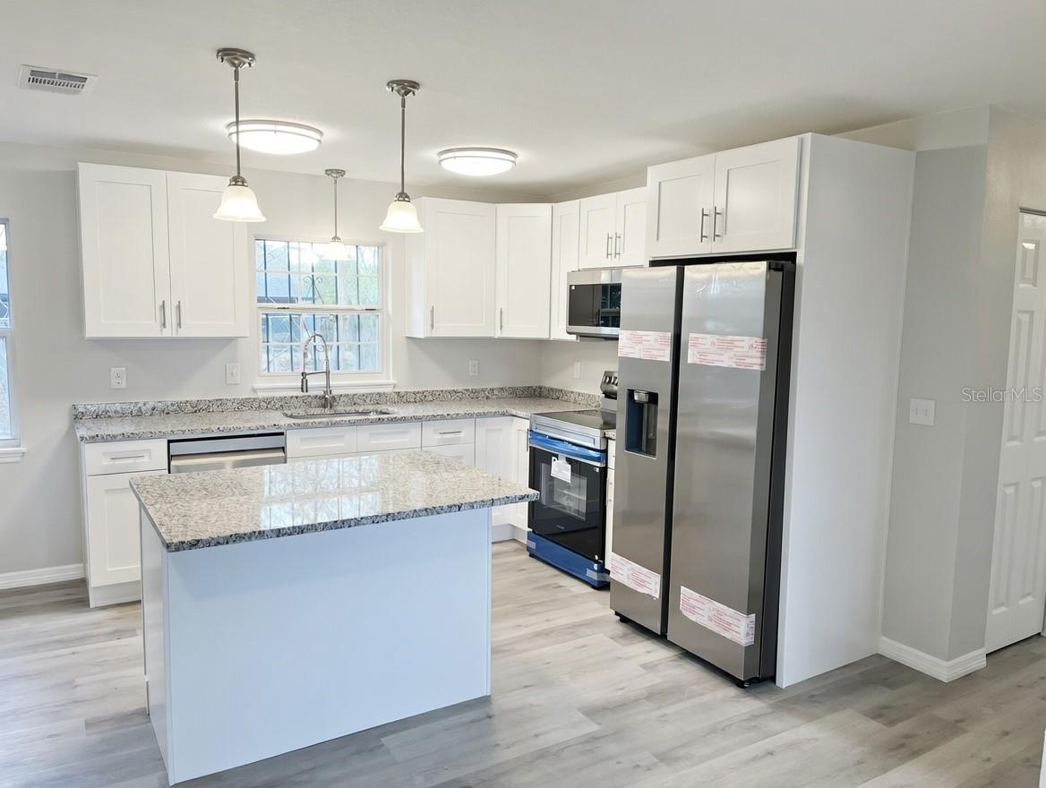 Image 2 of 28 For 2865 Barton Place