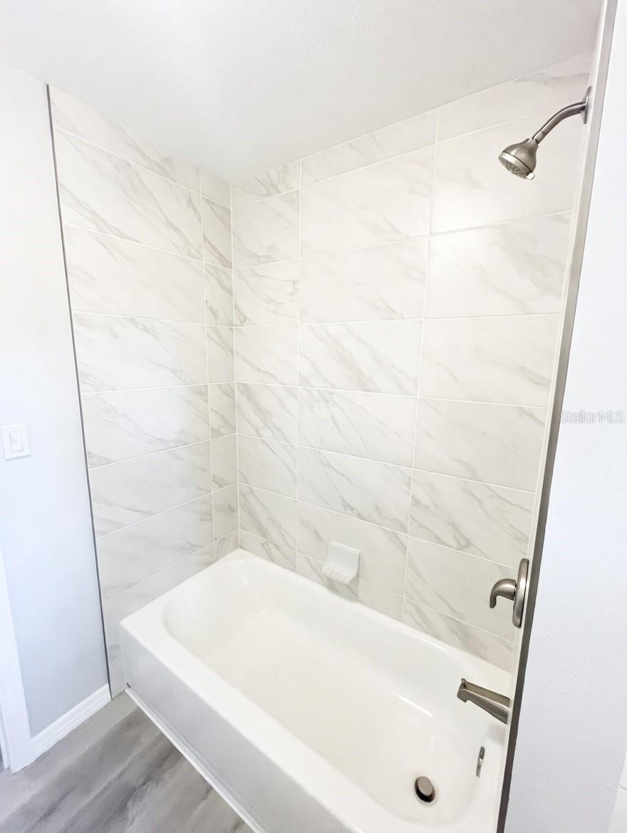 Image 7 of 28 For 2865 Barton Place