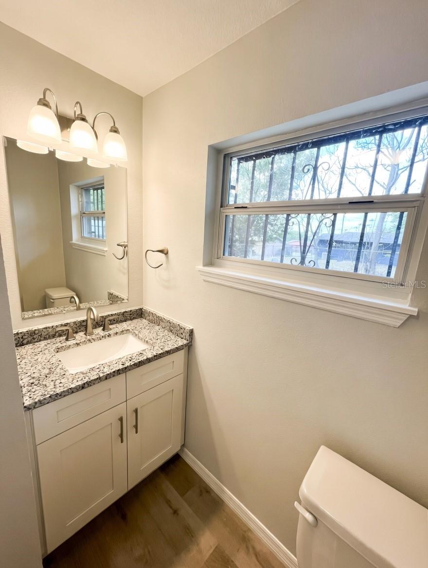 Image 8 of 28 For 2865 Barton Place