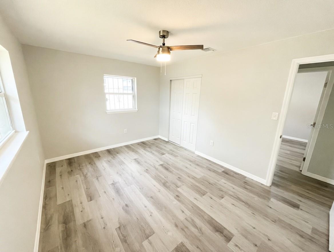 Image 9 of 28 For 2865 Barton Place