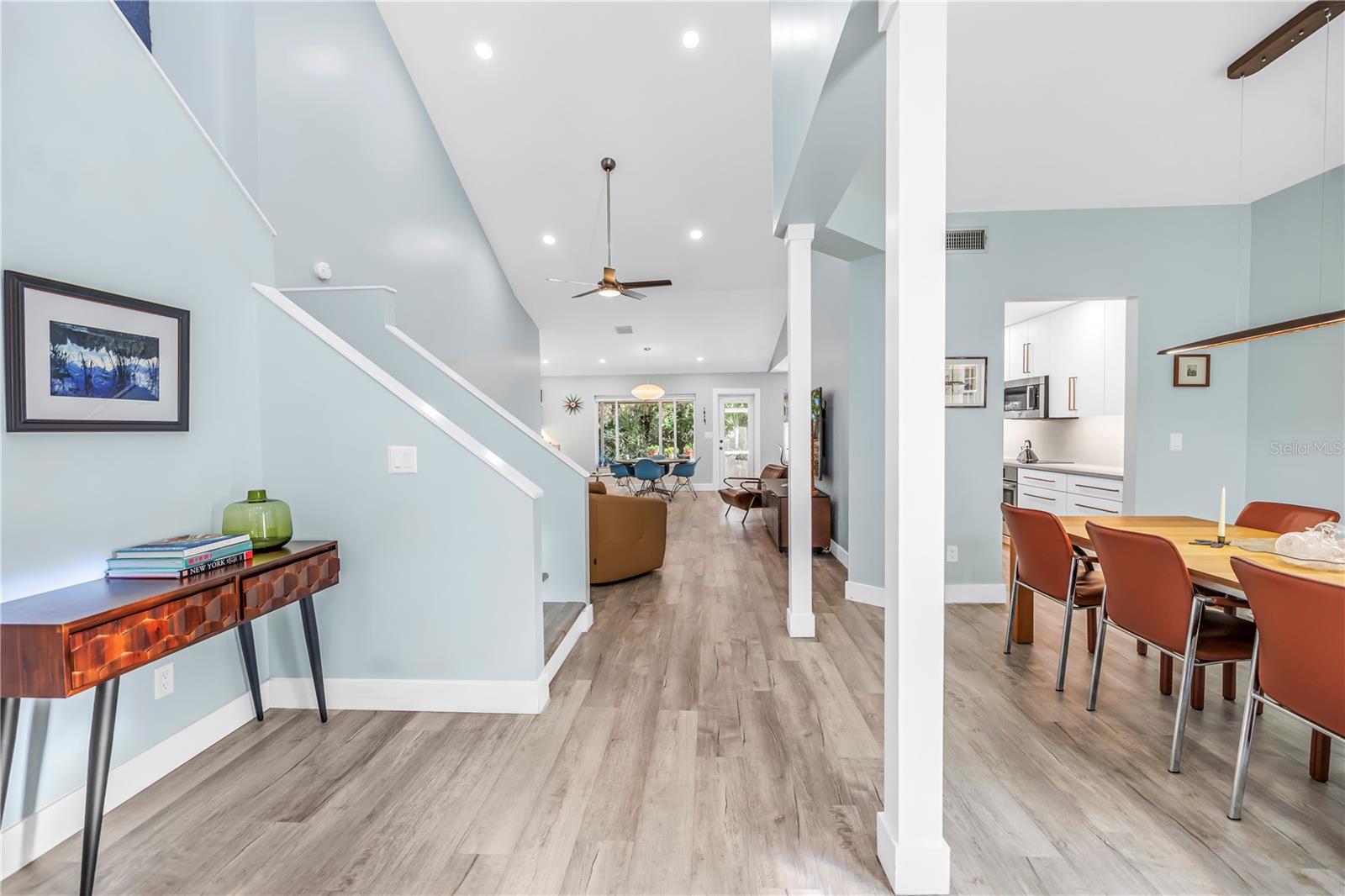 Image 10 of 35 For 355 Red Cedar Court Ne