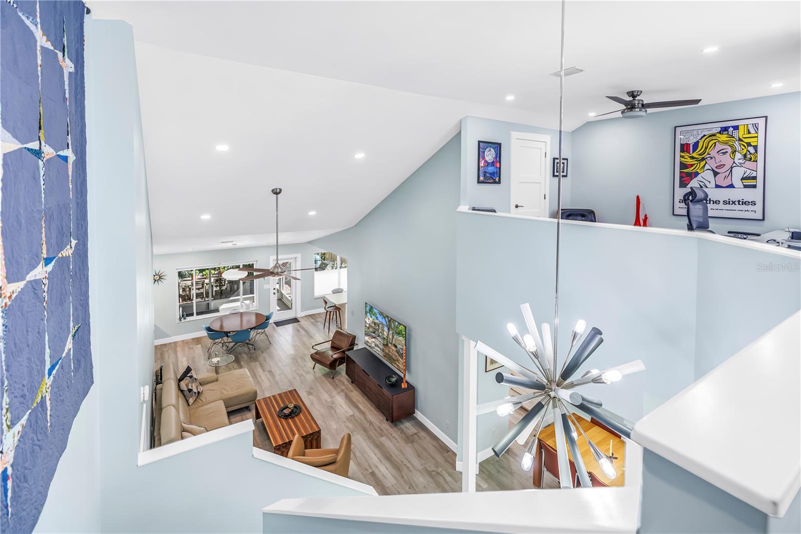 Image 18 of 35 For 355 Red Cedar Court Ne