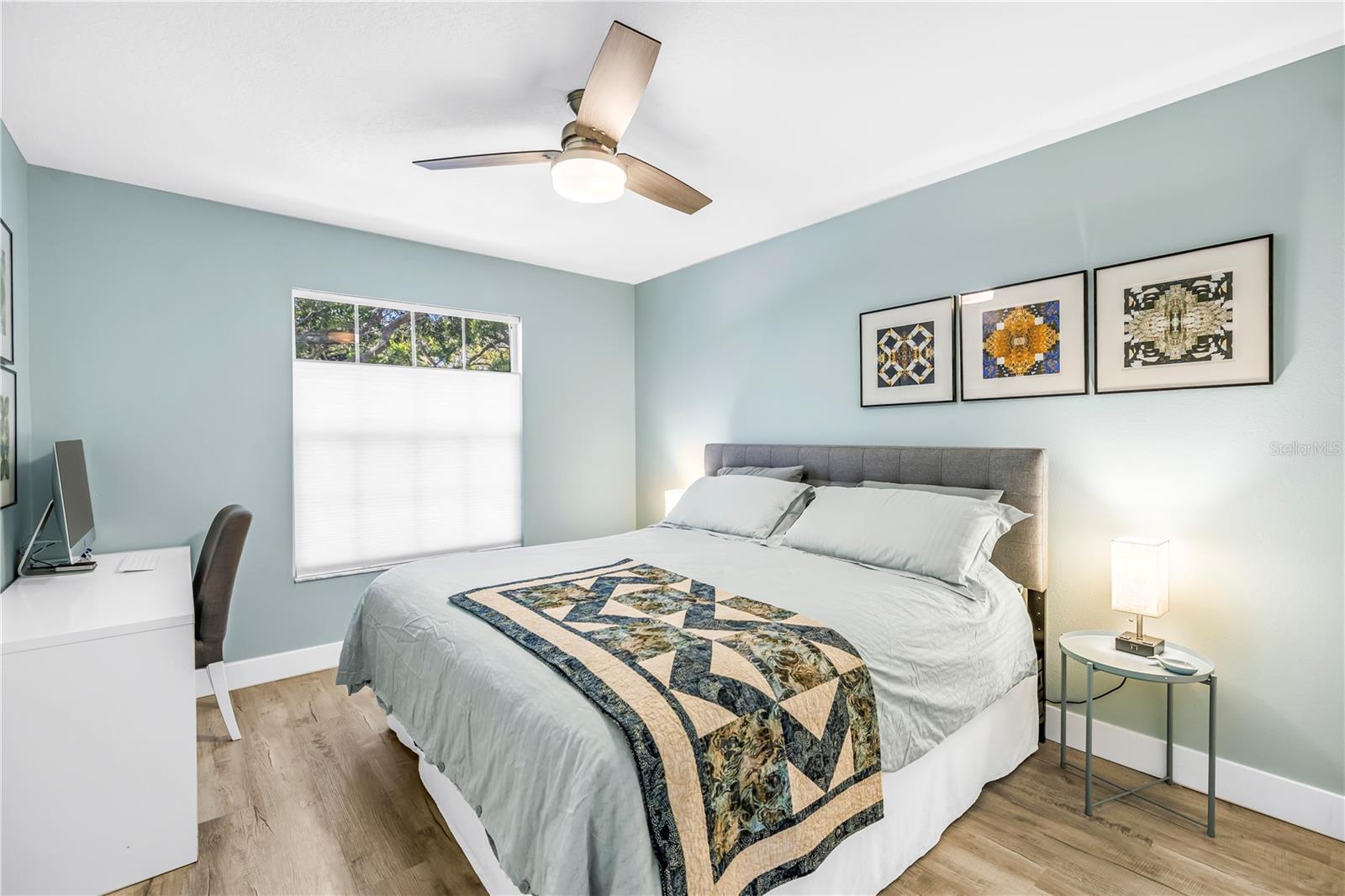 Image 23 of 35 For 355 Red Cedar Court Ne