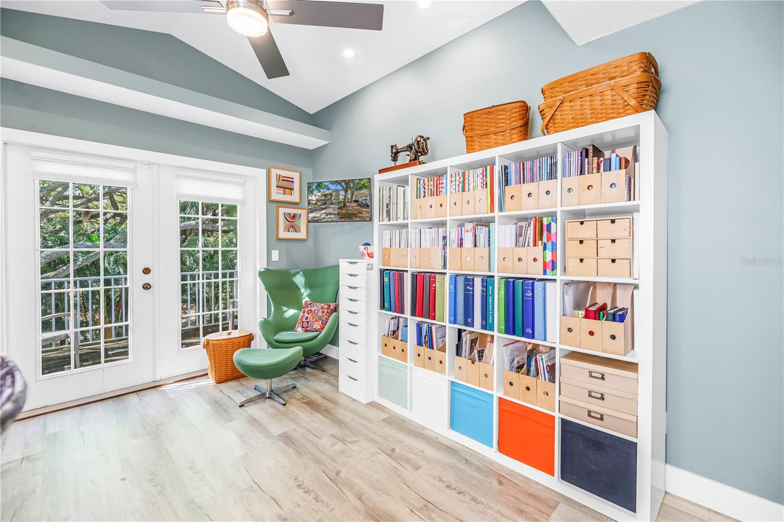 Image 30 of 35 For 355 Red Cedar Court Ne