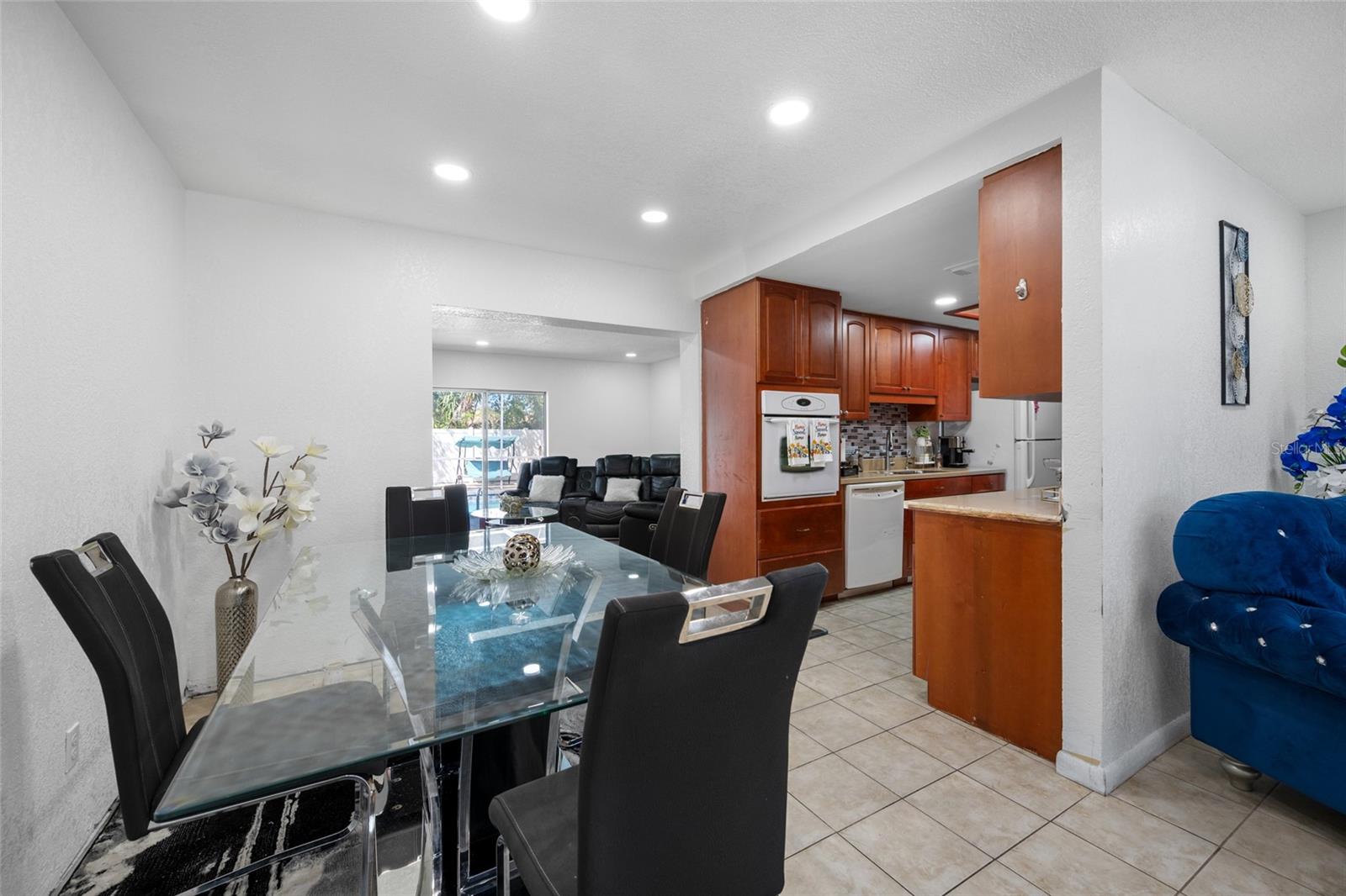 Image 15 of 84 For 7607 Hanna Avenue