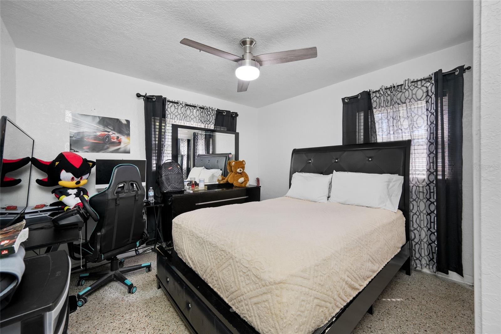 Image 35 of 84 For 7607 Hanna Avenue