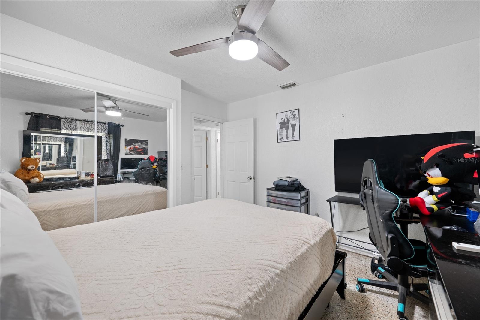 Image 38 of 84 For 7607 Hanna Avenue