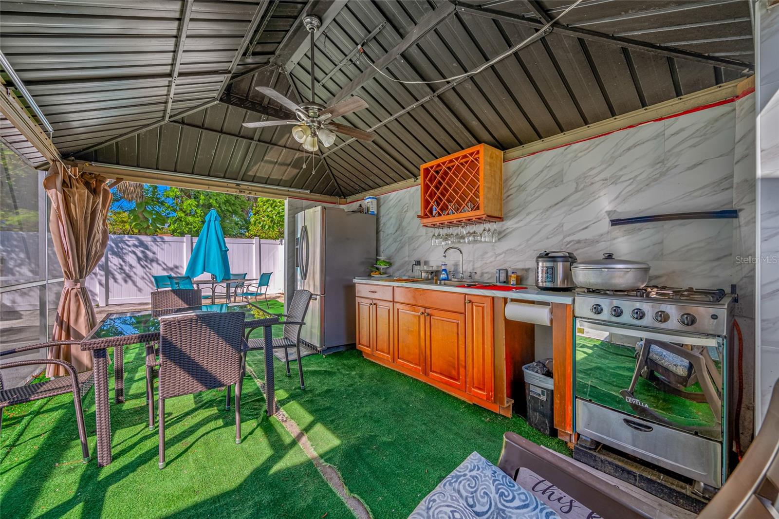 Image 57 of 84 For 7607 Hanna Avenue