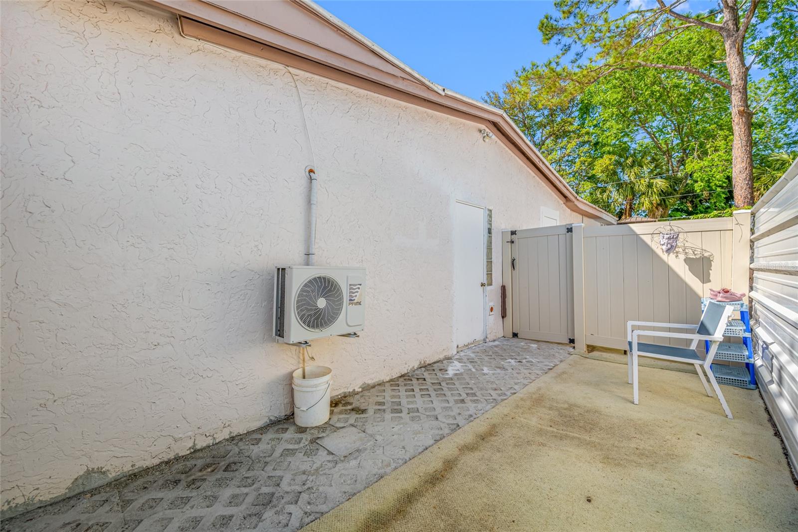 Image 61 of 84 For 7607 Hanna Avenue