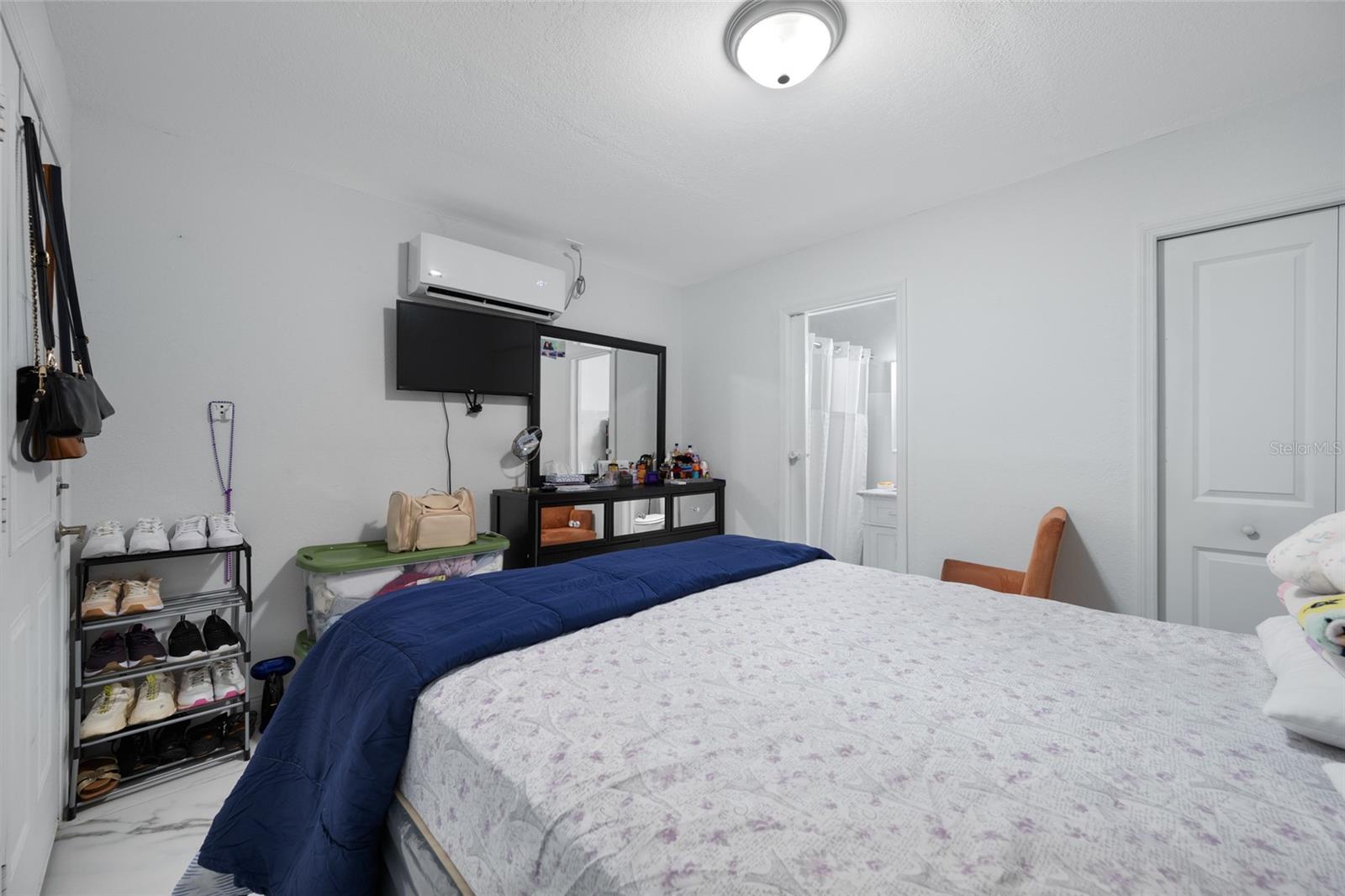 Image 67 of 84 For 7607 Hanna Avenue