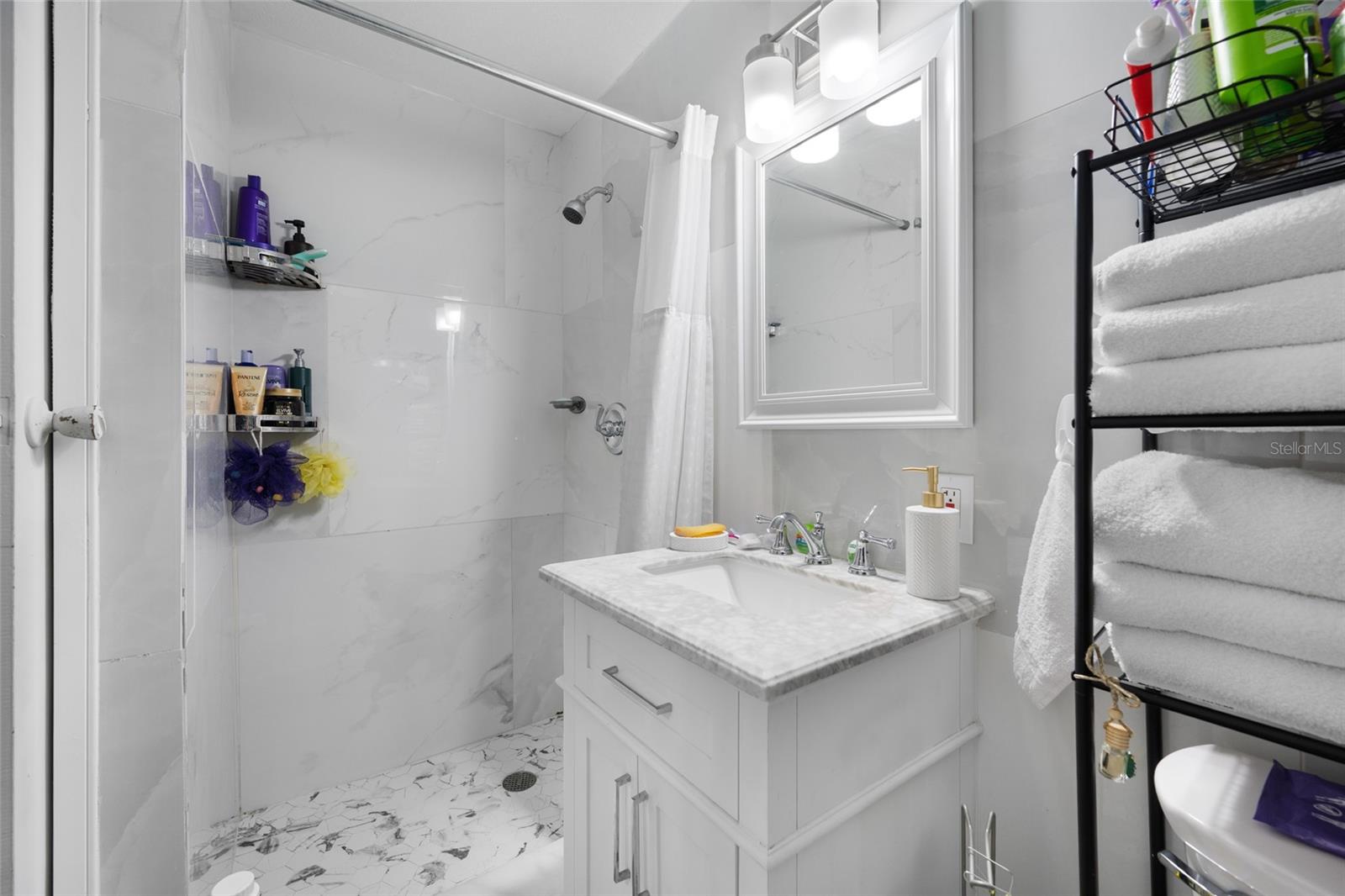 Image 71 of 84 For 7607 Hanna Avenue