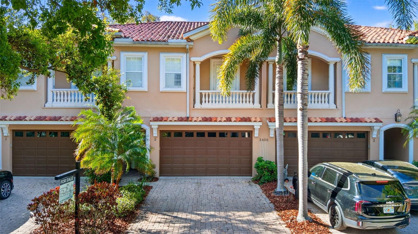 Image 2 of 33 For 3406 Granada Street 2