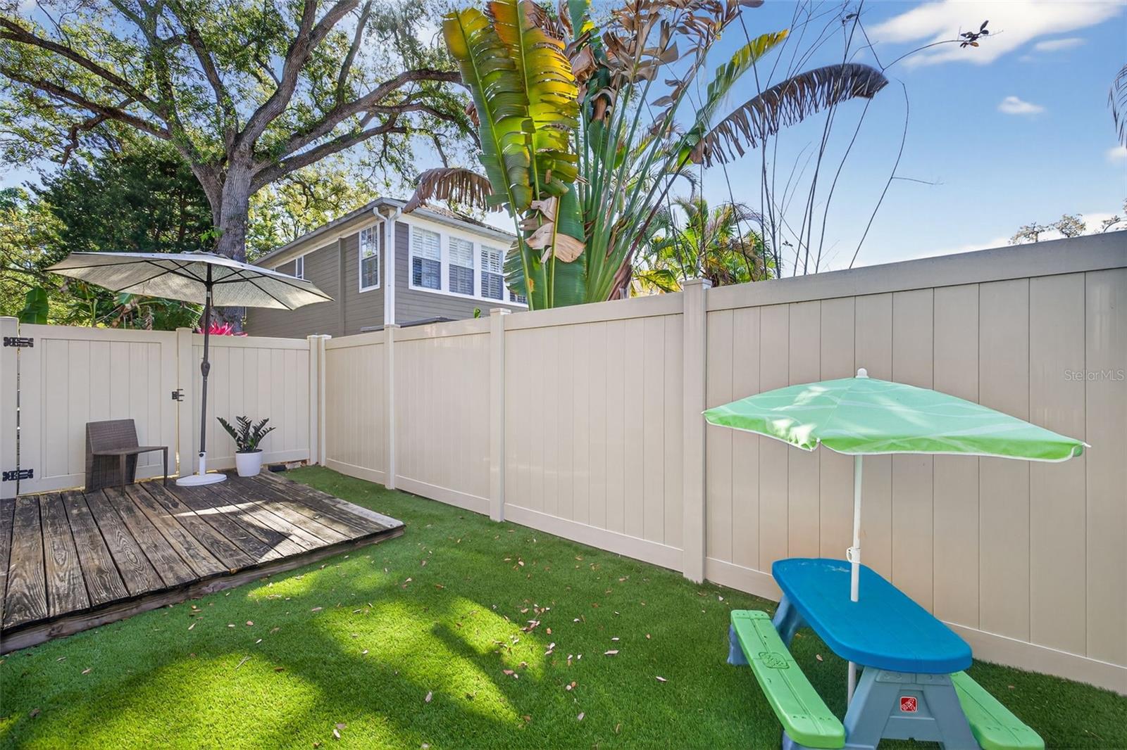 Image 27 of 33 For 3406 Granada Street 2