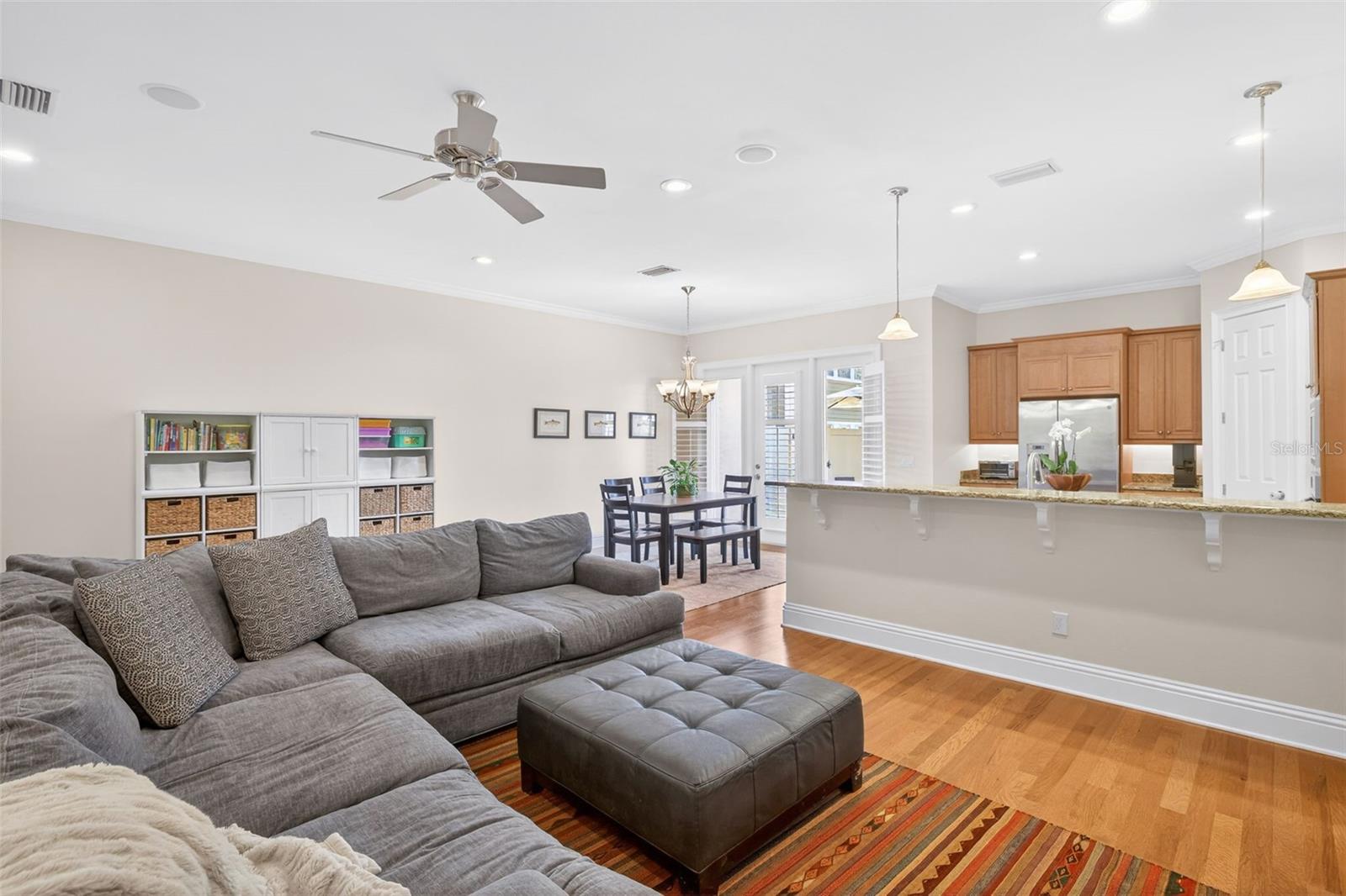 Image 6 of 33 For 3406 Granada Street 2