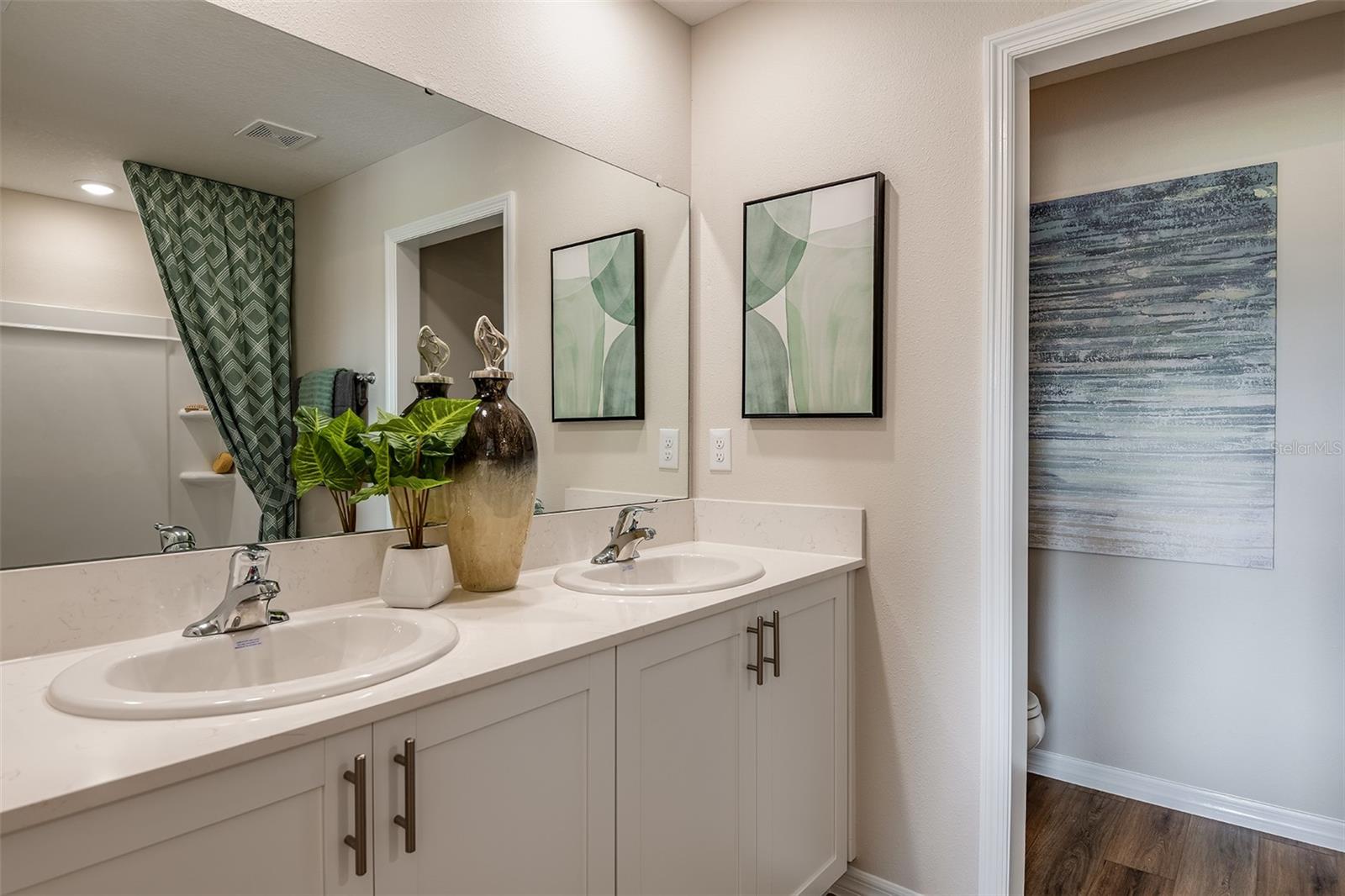 Image 15 of 33 For 4136 Hummock Place