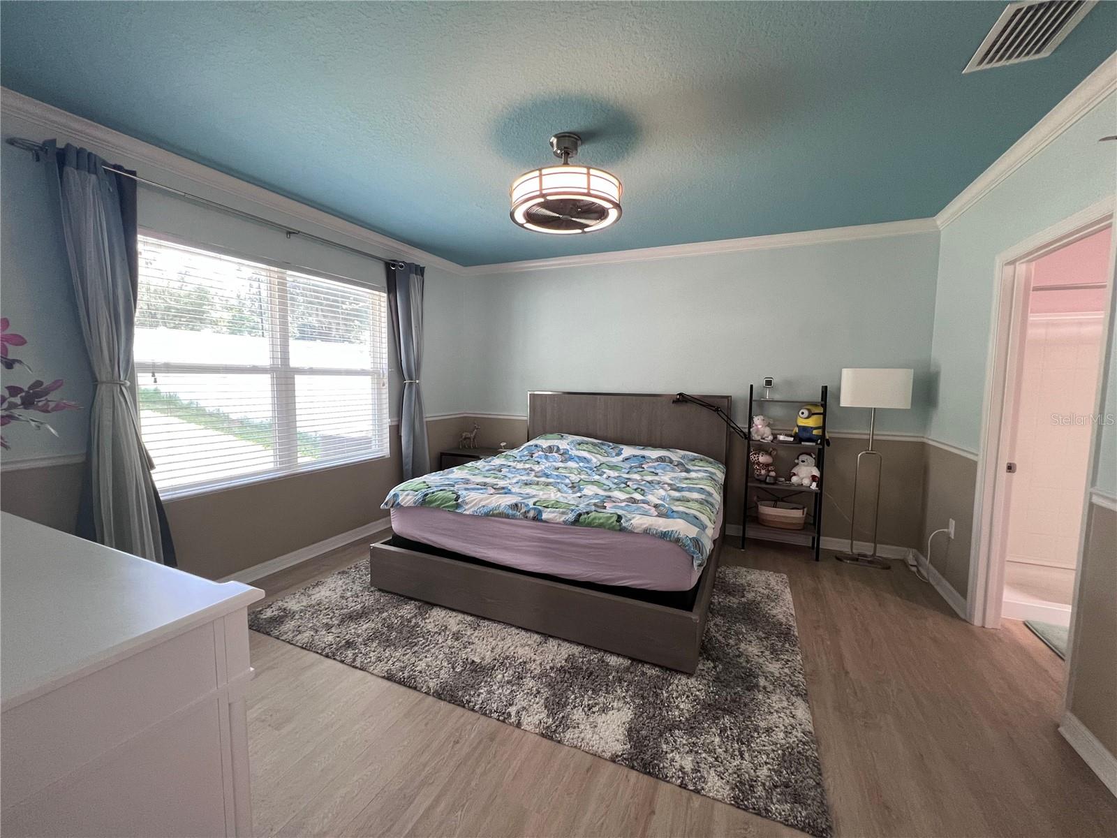 Image 19 of 36 For 10120 Hawk Storm Avenue