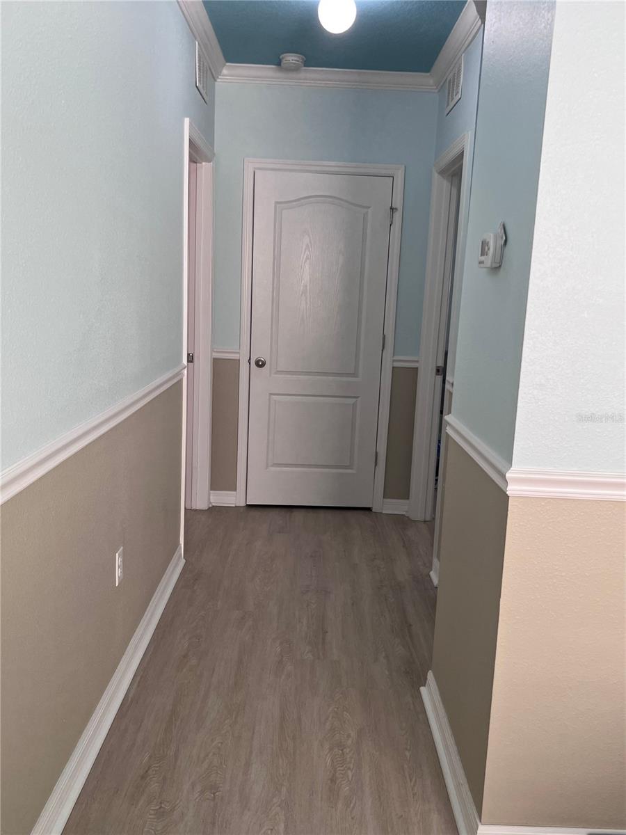 Image 27 of 36 For 10120 Hawk Storm Avenue