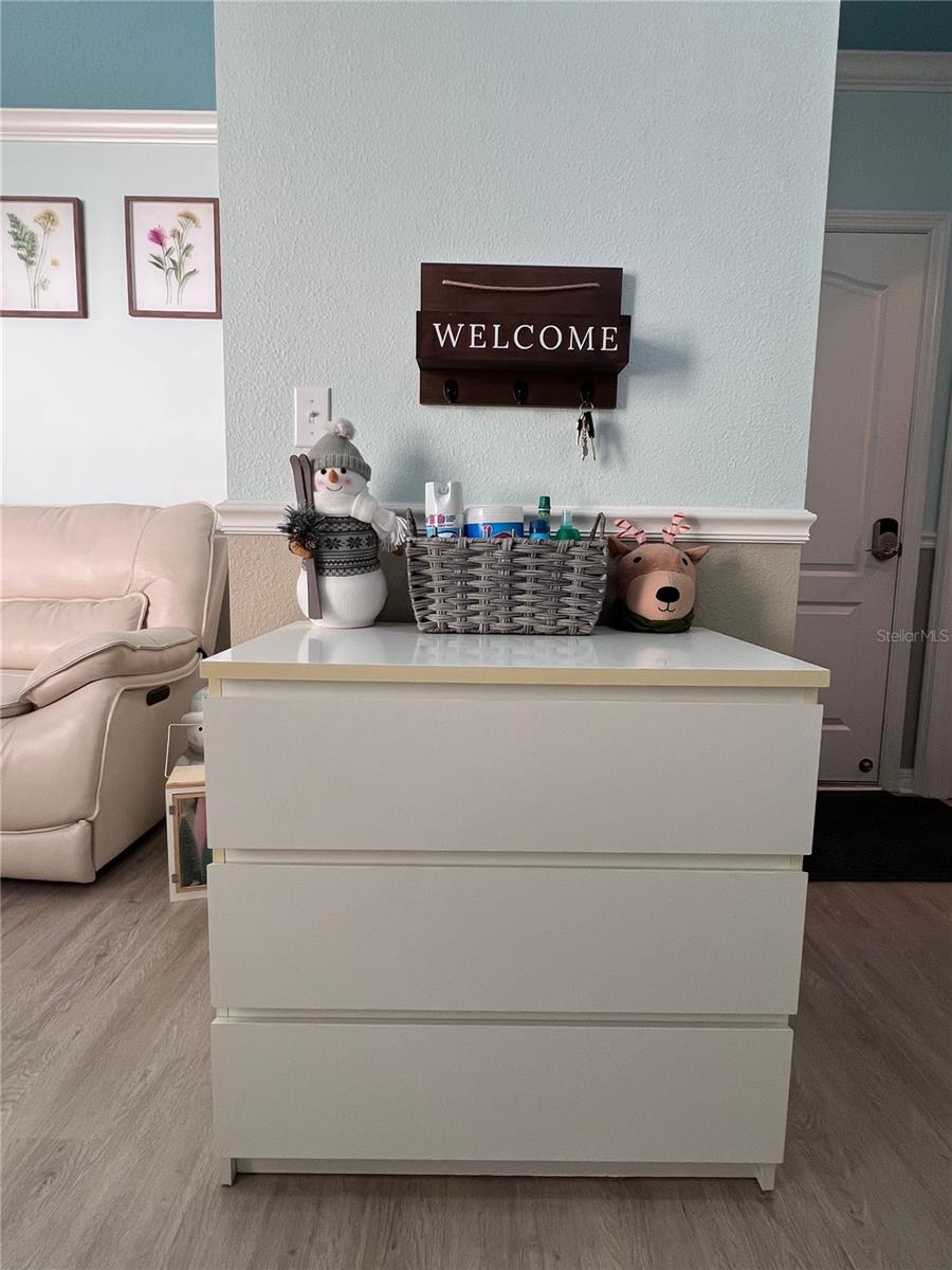 Image 4 of 36 For 10120 Hawk Storm Avenue