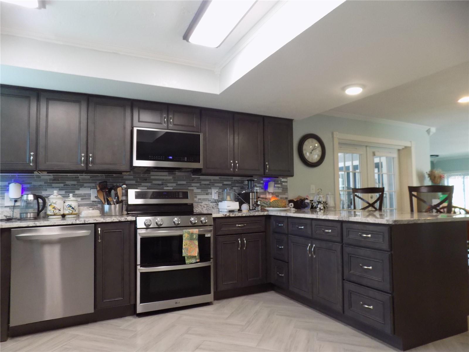 Image 20 of 58 For 2168 Kent Avenue