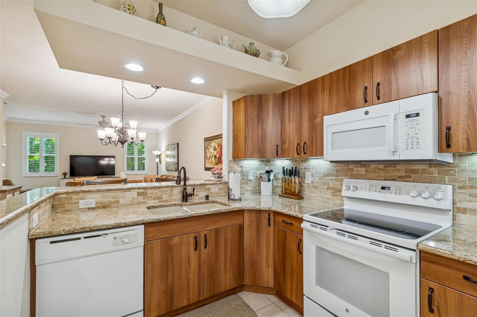 Image 16 of 68 For 5351 Neil Drive