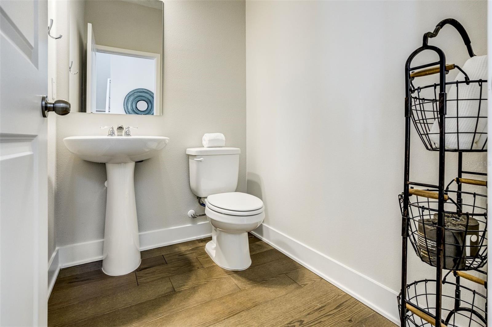 Image 13 of 29 For 2716 13th Avenue N