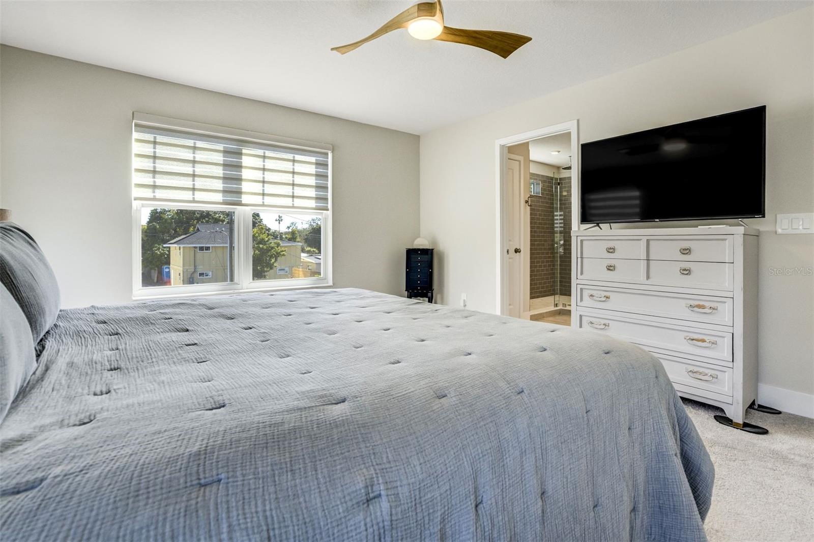 Image 17 of 29 For 2716 13th Avenue N