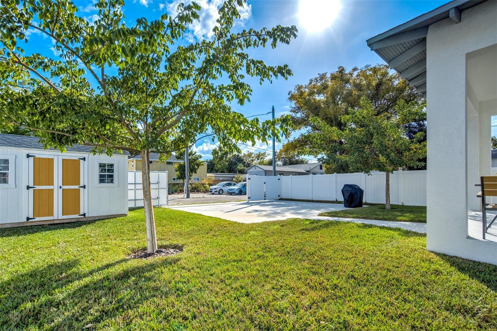 Image 27 of 29 For 2716 13th Avenue N