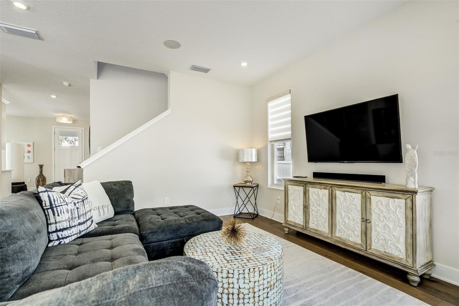 Image 9 of 29 For 2716 13th Avenue N