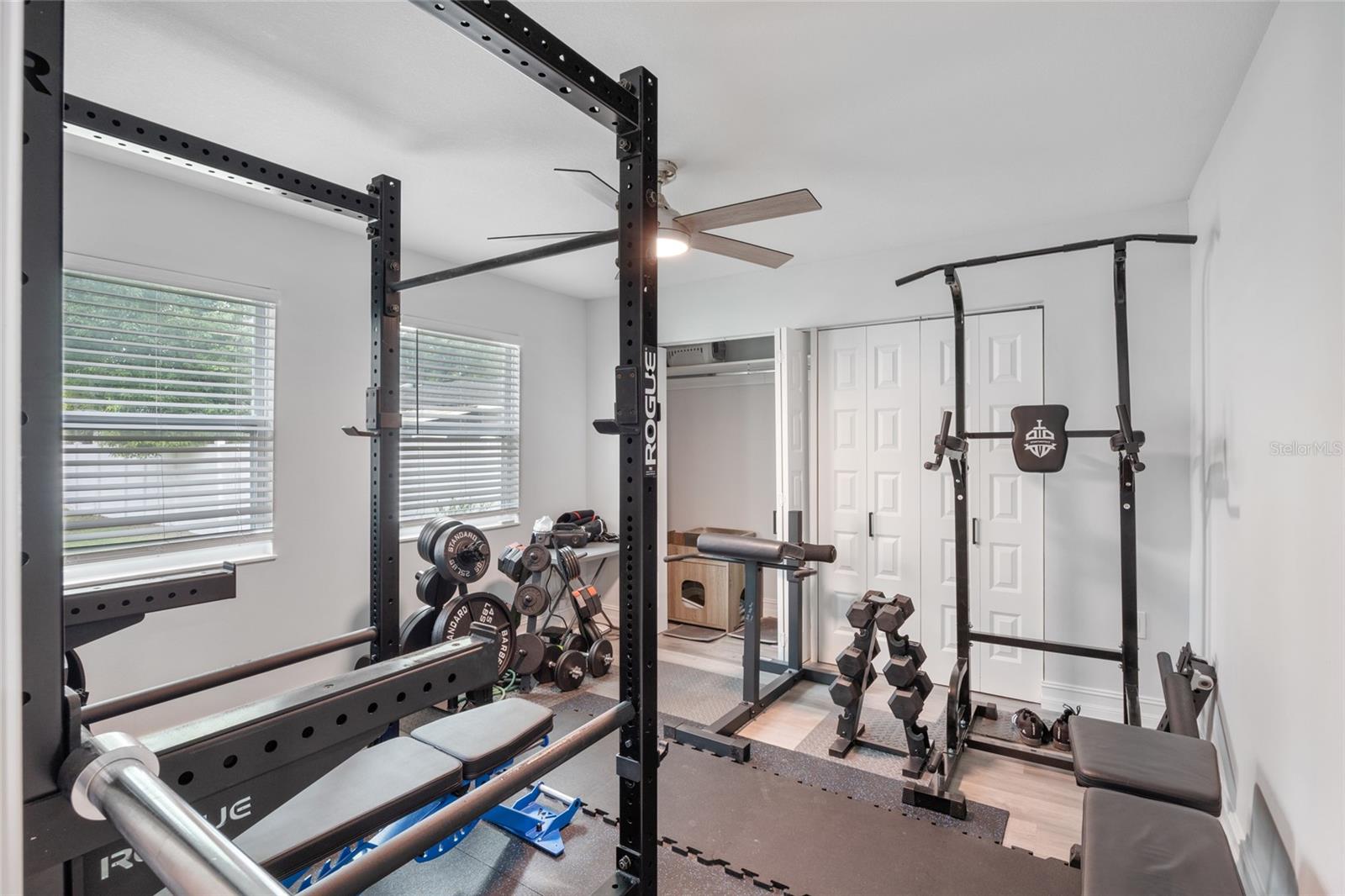 Image 19 of 31 For 914 North Bay Street