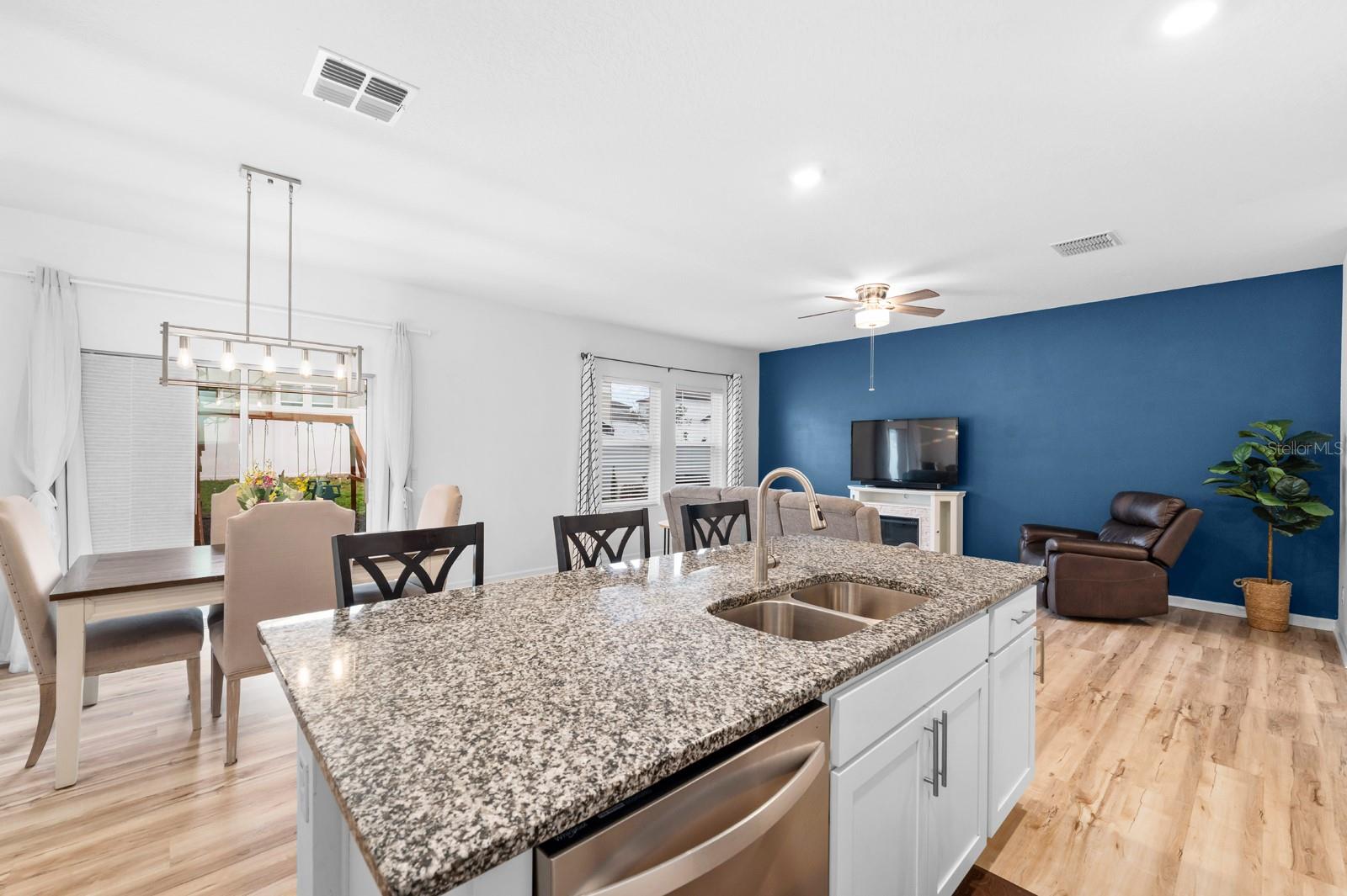 Image 10 of 31 For 11691 Adam Lee Way