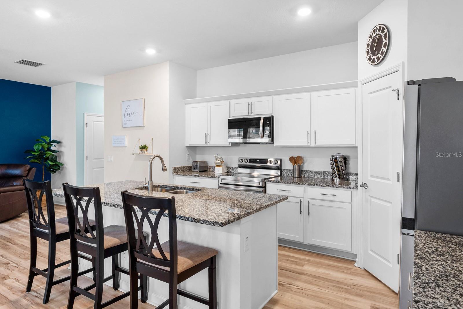 Image 13 of 31 For 11691 Adam Lee Way