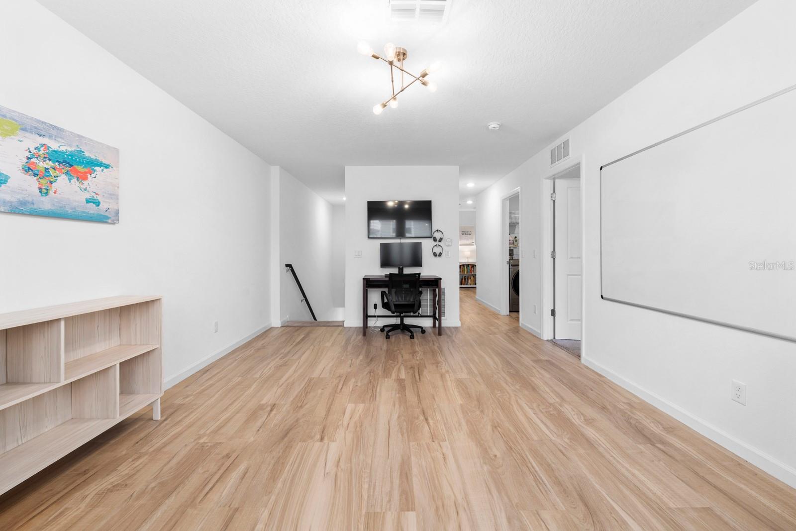 Image 17 of 31 For 11691 Adam Lee Way