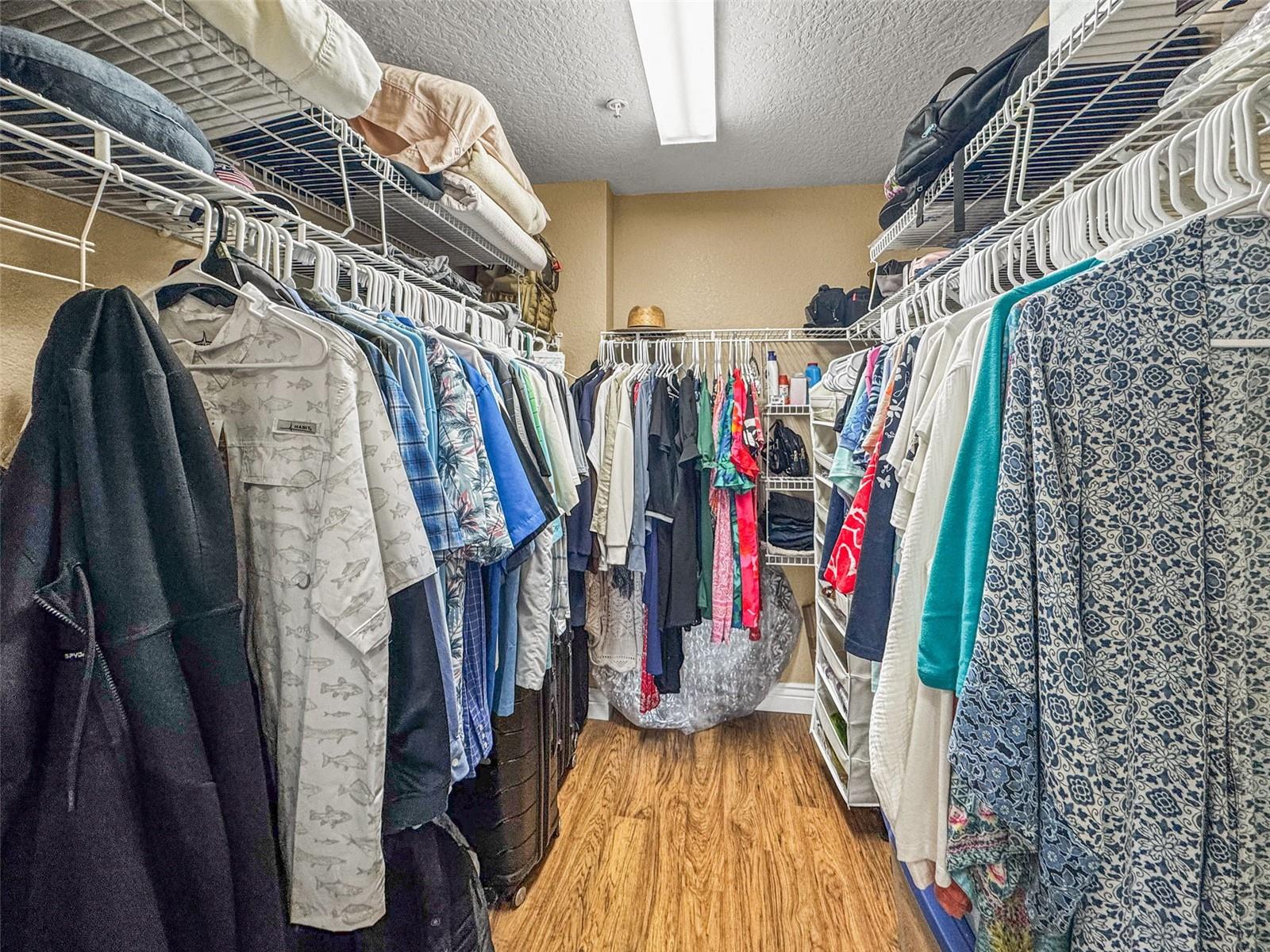 Image 25 of 55 For 5 Island Park Place 206