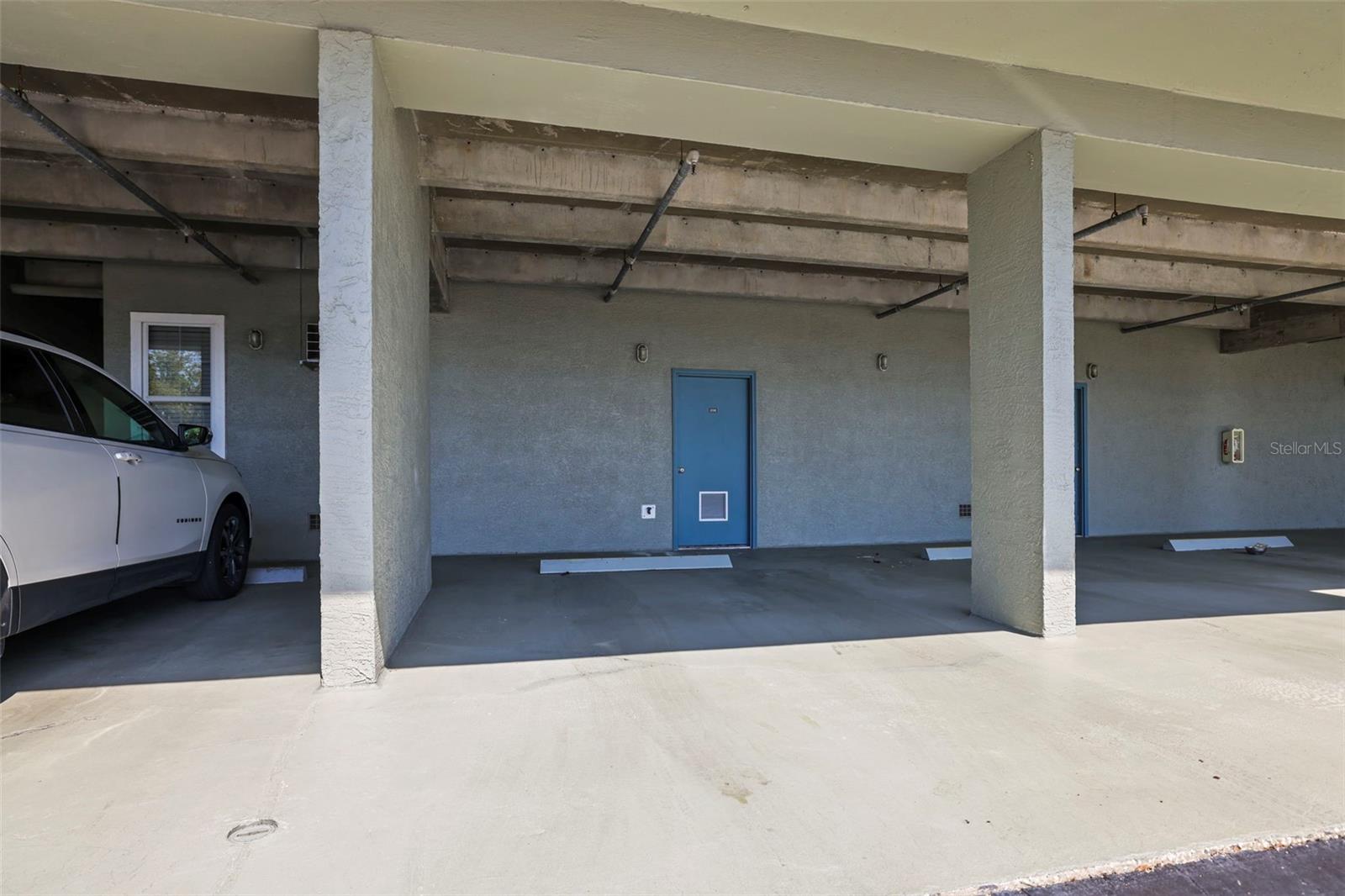 Image 35 of 55 For 5 Island Park Place 206