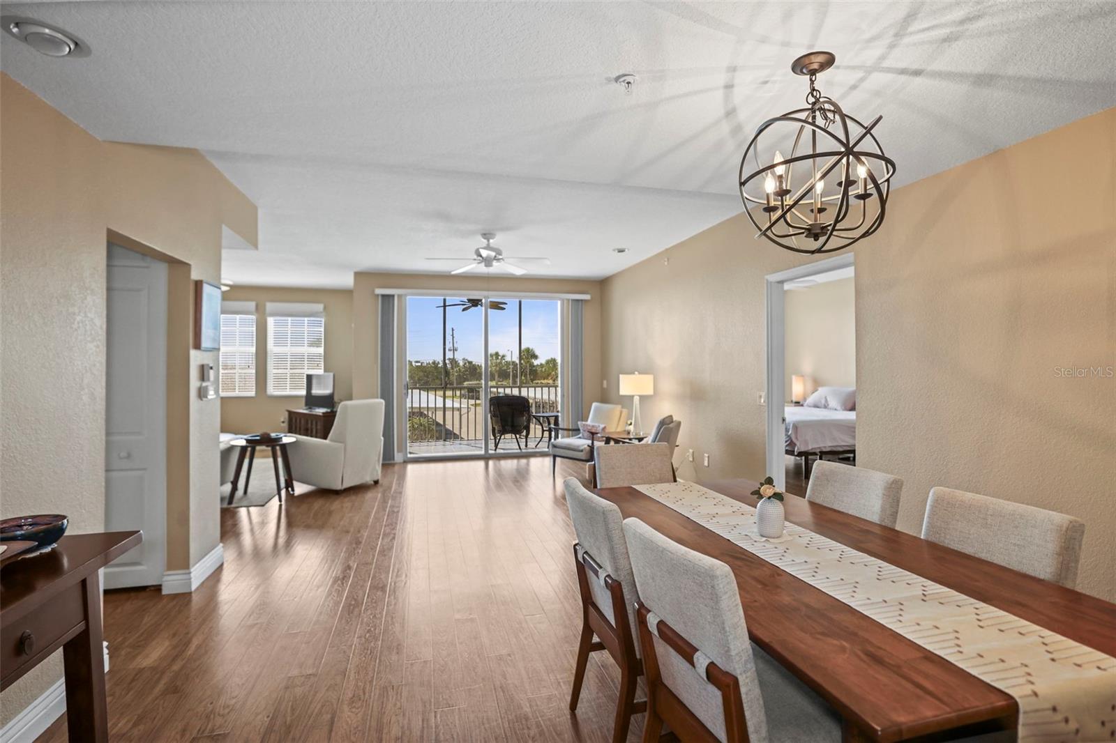 Image 4 of 55 For 5 Island Park Place 206