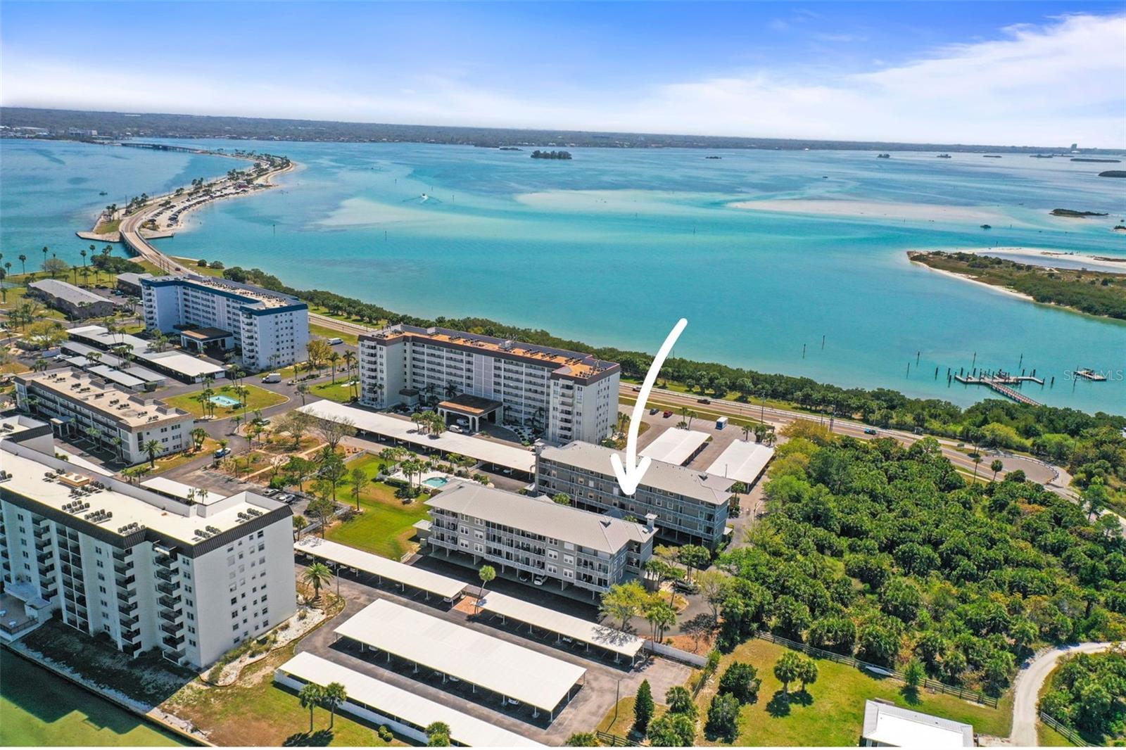 Image 41 of 55 For 5 Island Park Place 206