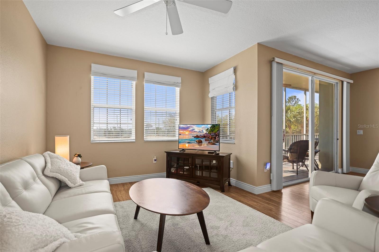 Image 6 of 55 For 5 Island Park Place 206