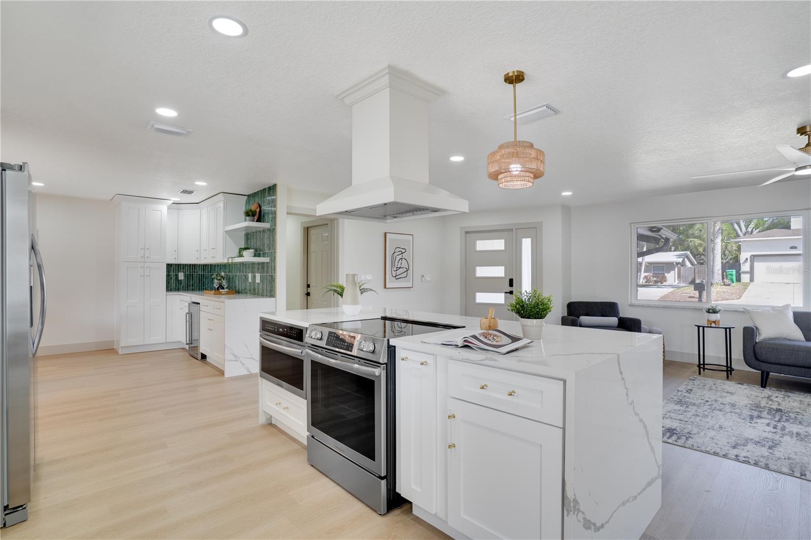 Image 10 of 59 For 13956 80th Avenue