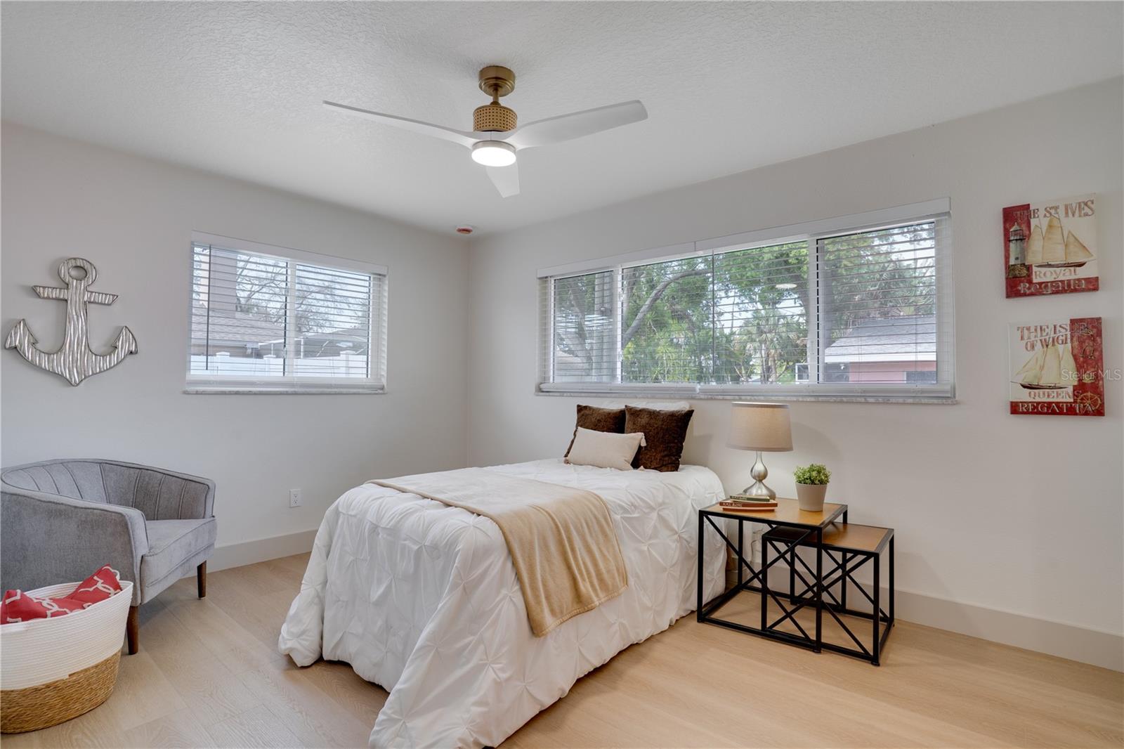 Image 31 of 59 For 13956 80th Avenue