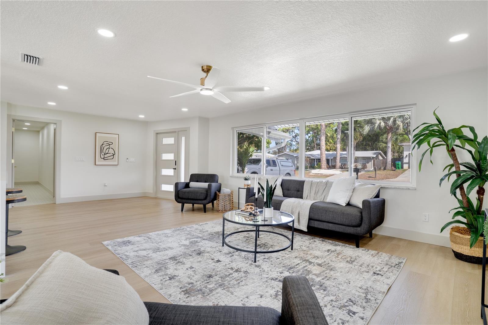 Image 4 of 59 For 13956 80th Avenue