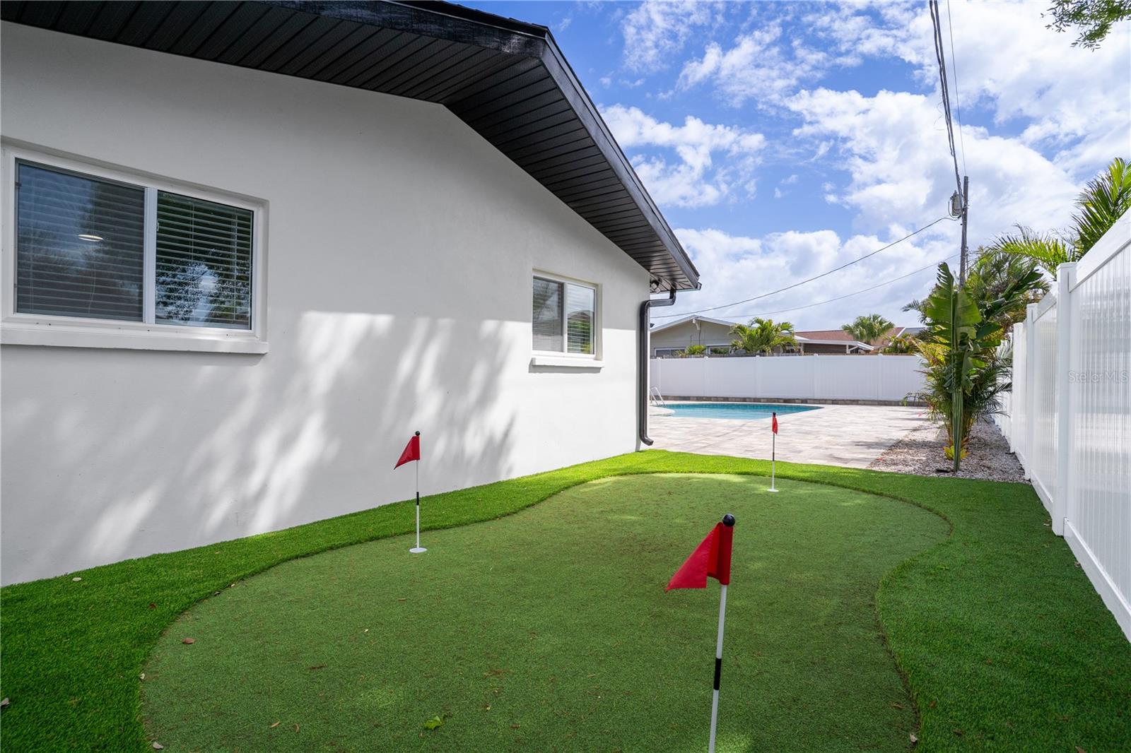 Image 49 of 59 For 13956 80th Avenue