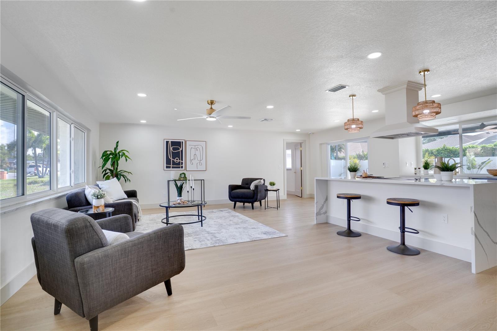 Image 6 of 59 For 13956 80th Avenue