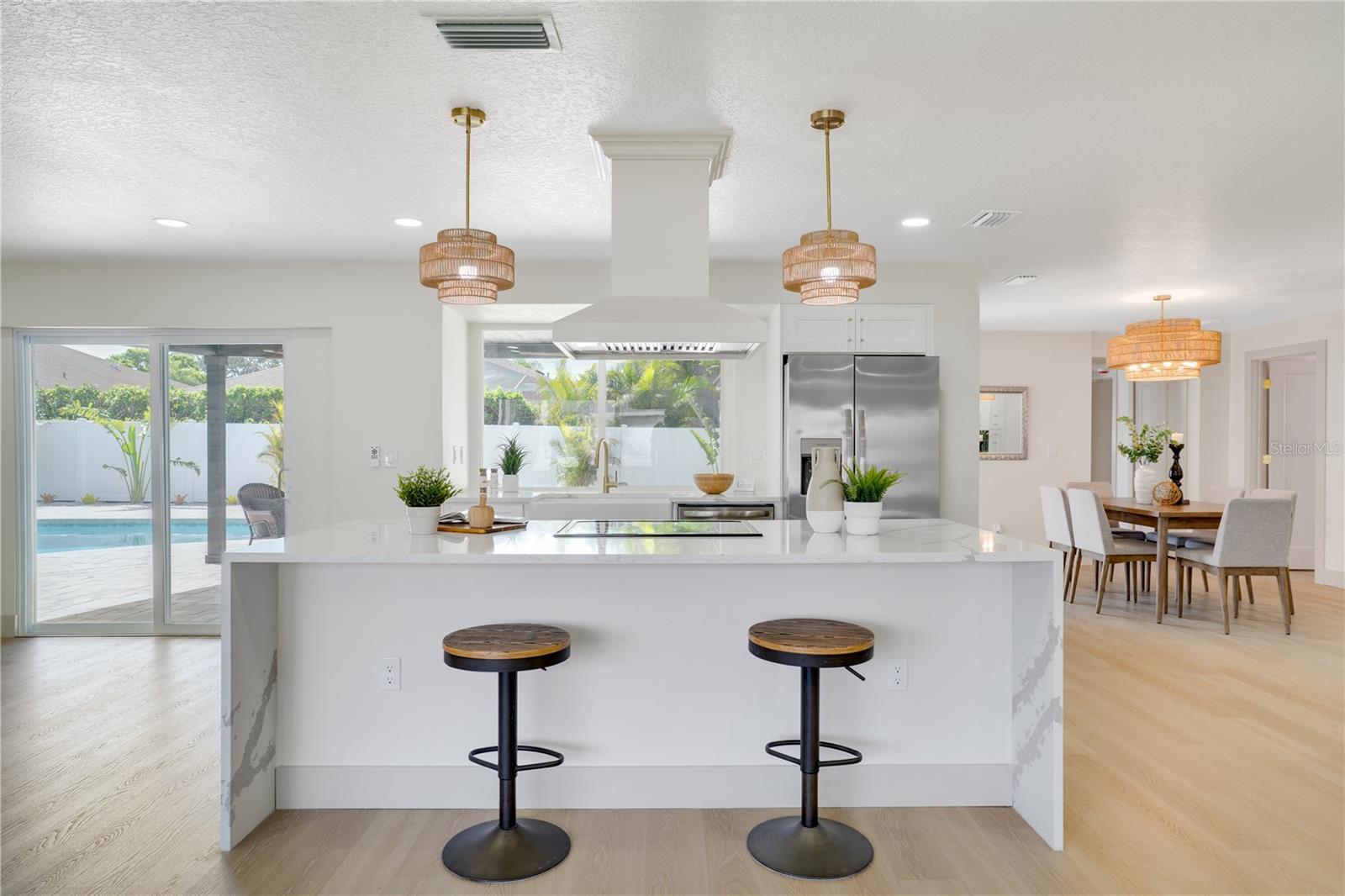 Image 7 of 59 For 13956 80th Avenue