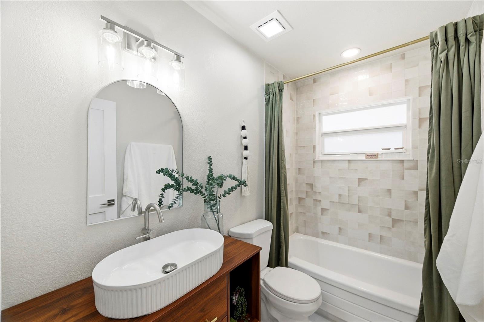 Image 27 of 41 For 2860 64th Terrace S