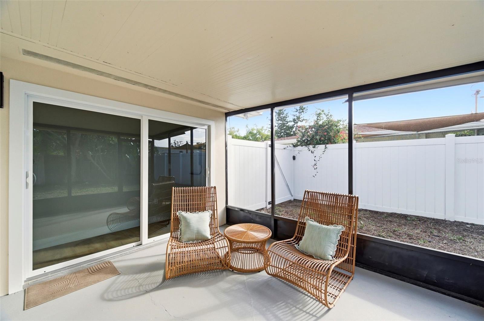 Image 32 of 41 For 2860 64th Terrace S