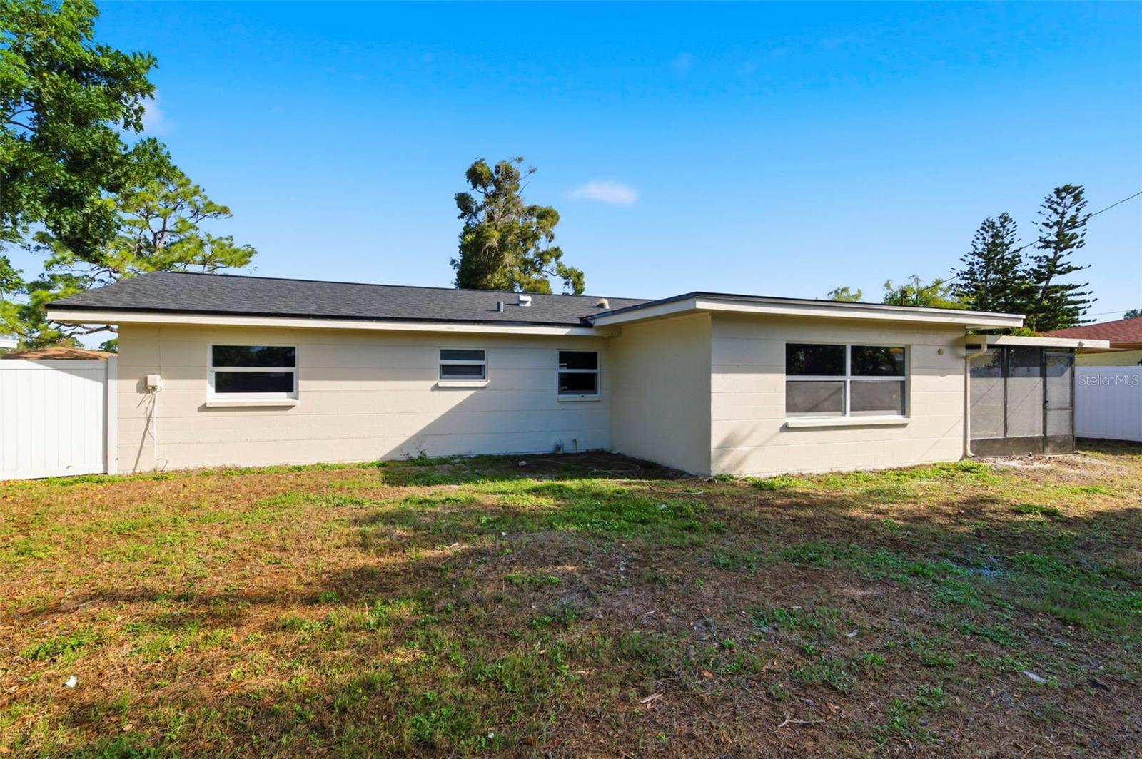 Image 36 of 41 For 2860 64th Terrace S