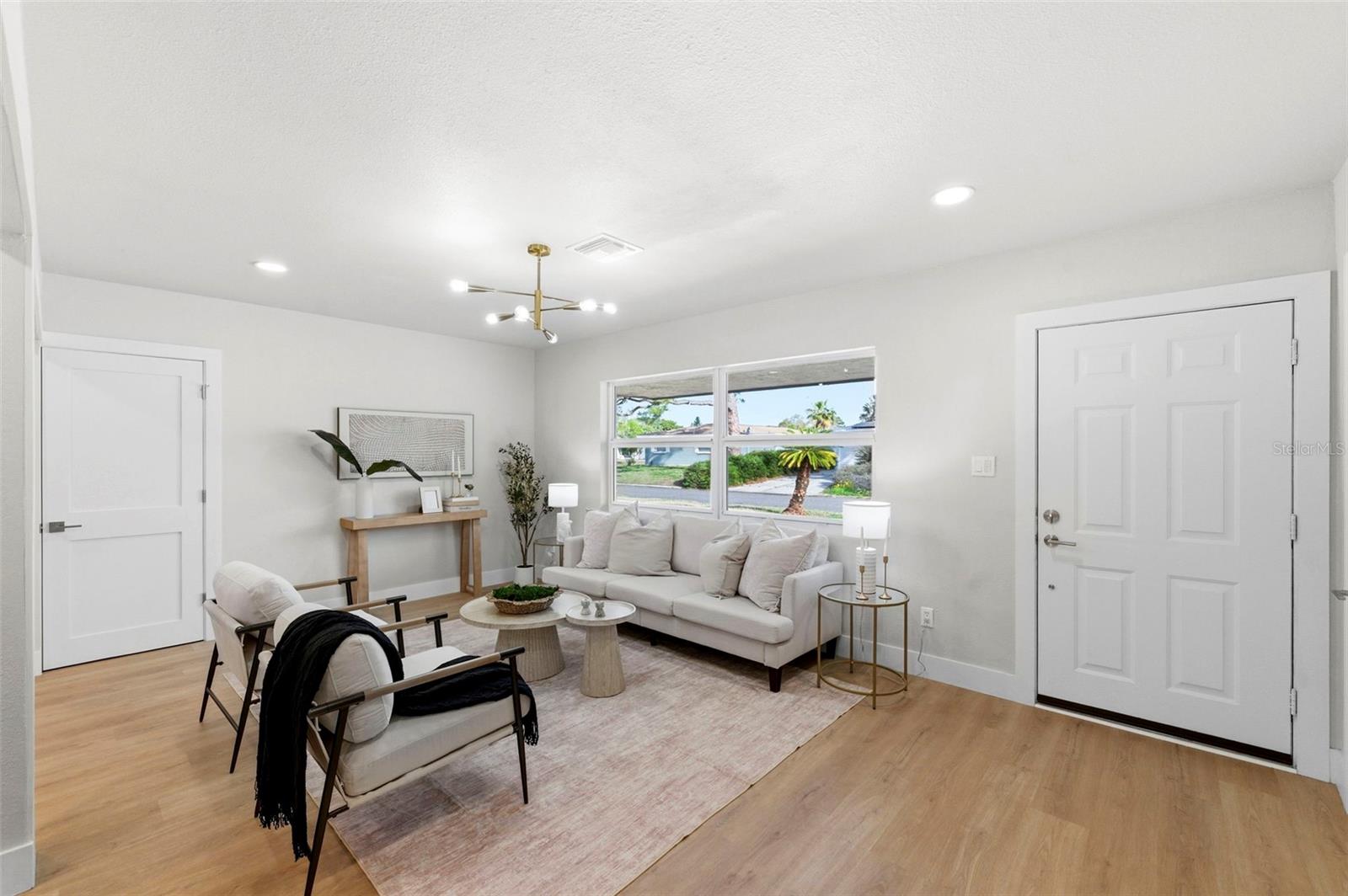 Image 4 of 41 For 2860 64th Terrace S